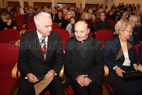 Karl Midlil, predsednik Komisije mestnega sveta Mestne občine Maribor za priznanje in nagrade ter dr. Franc Kramberger, mariborski nadškof in metropolit