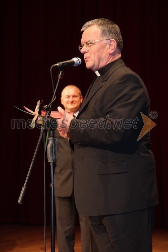 dr. Stanislav Lipovšek, celjski škof in prejemnik srebrnega grba mesta Maribor