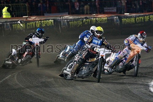 ..., Friderik Lindgren (Švedska), Andreas Jonsson (Švedska) in Jason Crump (Australia)