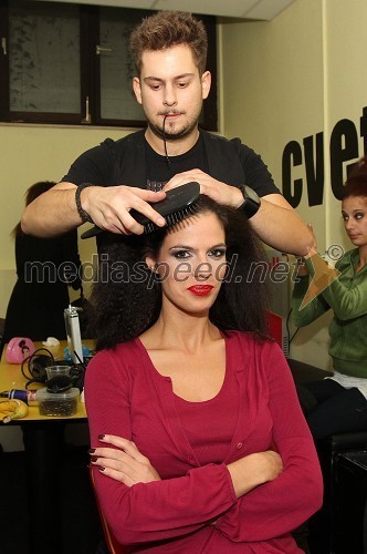 Dejan Nikolič, frizer ter Sabina Remar, manekenka in Miss Universe Slovenije 2004