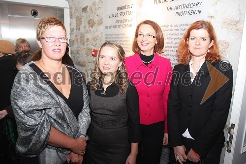 Aleksandra Berberih Slana, direktorica Muzeja narodne osvoboditve Maribor, dr. Valentina Bevc Varl, Pokrajinski muzej Maribor, Mirjana Koren, direktorica Pokrajinskega muzeja Maribor in Milica Simonič Steiner, direktorica Mestne uprave Maribor