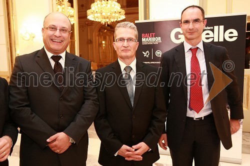 Iztok Klančnik, direktor Avtenta.si, Zoran Janko, glavni izvršni direktor družbe Mobitel in Marko Boštjančič, član uprave za trženje Telekom Slovenije
