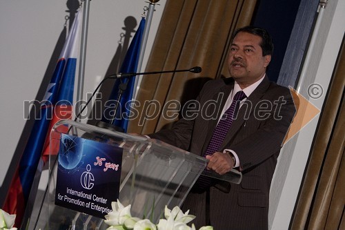 dr. Bhaskar Chatterjee, predsednik ICPE council