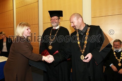 Dr. Tadeja Primožič Merkač, Fakulteta za strojništvo Univerze v Mariboru, prof. dr. Ivan Rozman, rektor Univerze v Mariboru in prof. dr. Niko Samec, dekan Fakultete za strojništvo Univerze v Mariboru