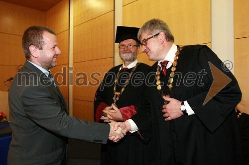 Dr. Darko Zupanc, Fakulteta za organizacijske vede Univerze v Mariboru, prof. dr. Ivan Rozman, rektor Univerze v Mariboru in prof. dr. Marko Ferjan, dekan Fakultete za organizacijske vede Univerze v Mariboru