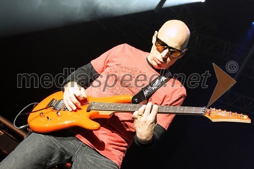 Joe Satriani, koncert