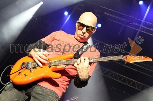 Joe Satriani, kitarist