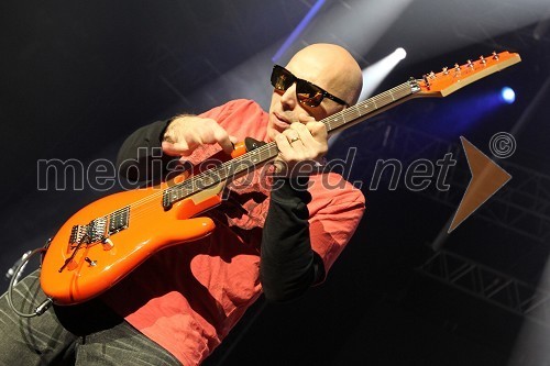 Joe Satriani, kitarist