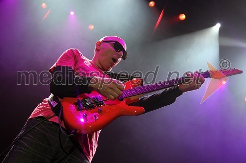 Joe Satriani, kitarist