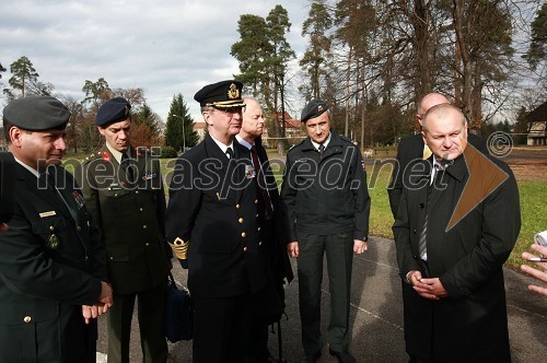 Generalmajor mag. Alojz Šteiner, načelnik Generalštaba Slovenske vojske, general Håkan Syren, predsedujoči Vojaškemu odboru Evropske unije (EUMC) in Franc Kangler, župan Mestne občine Maribor