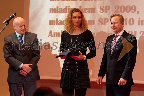 Marjan Hudej, Barbara Špiler, metalka kladiva in Peter Kukovica, predsednik Atletske zveze Slovenije