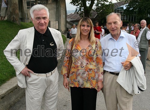 Karel Midlil, mestni svetnik, Lidija Kocuvan, predsednica štajerskega foruma SDS in Matija Malešič, nekdanji podpredsednik vlade v Demosu in nekdanji direktor bolnice