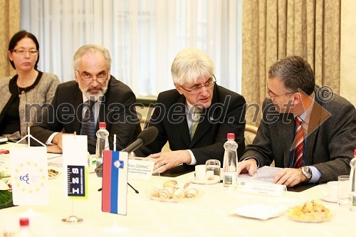 Josef Robl, predsednik Evropskega sveta inženirskih zbornic, dr. Roko Žarnič, minister za okolje in prostor in Črtomir Remec, predsednik Inženirske zbornice Slovenije (IZS)