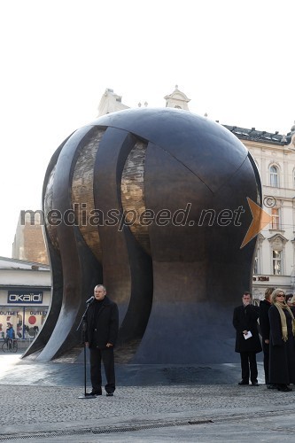 Slovesnost ob zaključku obnove spomenika NOB