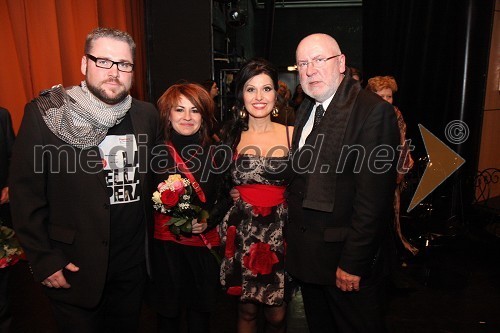 Jaki Jurgec, operni pevec in režiser opere La bella Opera, Simona Toš, kostumografka, Irena Petkova, operna pevka ter Stane Jurgec, nekdanji umetniški vodja Opere in baleta SNG Maribor
