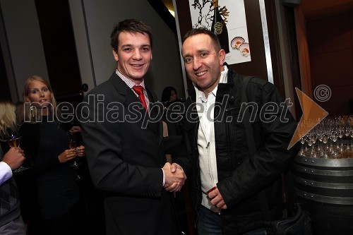 Mitja Šeško, predsednik Rotaract club Maribor in Borut Cvetko, fotograf