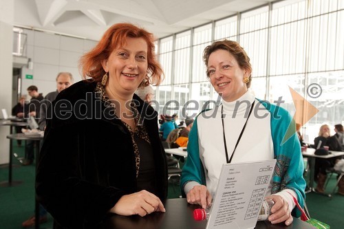 	Jerneja Kamnikar, direktorica podjetja Vivo catering in Marie Prelog, predsednica društva SILA