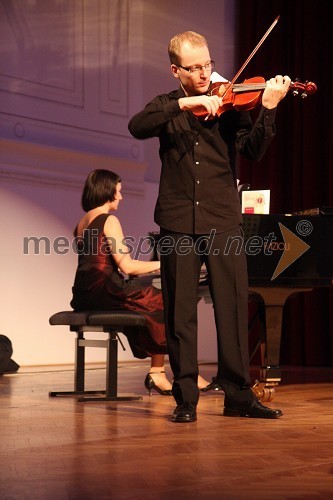 Peter Kuhar, violinist