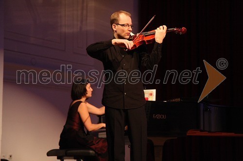 Peter Kuhar, violinist