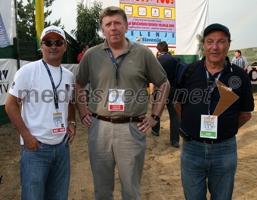 Primož Ulaga, vodja ekipe za smučarske skoke, Drago Bahun, član uprave Gorenja in Mitja Letnar, tehnični sodelavec nordijskih disciplin