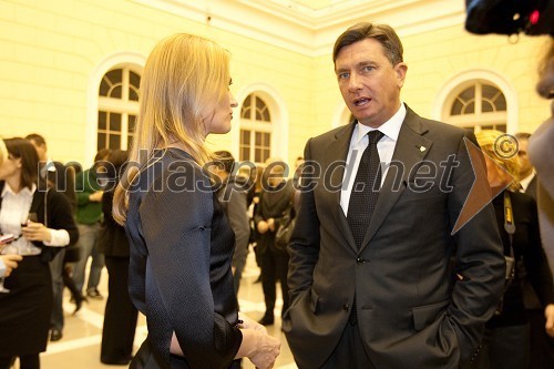 Katarina Kresal, ministrica za notranje zadeve in Borut Pahor, predsednik vlade Republike Slovenije