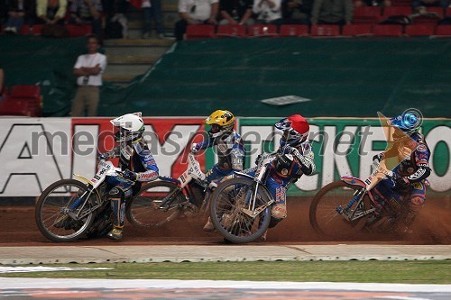 Bjarne Pedersen (Danska), Tomazs Gollob (Poljska),Matej Žagar (Slovenija) in Scott Nicholls (VBR) 
