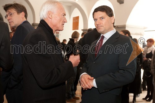Janez Pergar, predsednik upravnega odbora podjetja Kompas d.d.  in Jurij Giacomelli, predsednik uprave Dela
