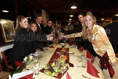 ..., ..., ..., ..., Matej Kolenc in njegovo dekle Andreja Erzetič, Vinska kraljica Slovenije 2010