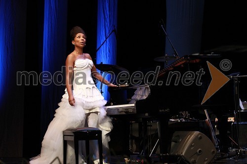 Irena Yebuah Tiran, operna pevka in povezovalka prireditve