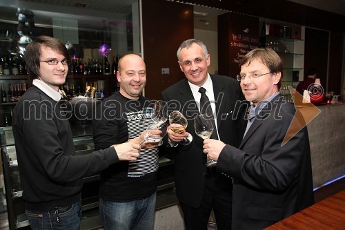 Urh Jakop, Dveri Pax, Boštjan Protner, vinar, Samo Kupljen, solastnik Vino Kupljen Jeruzalem in Rajko Žličar, Verus