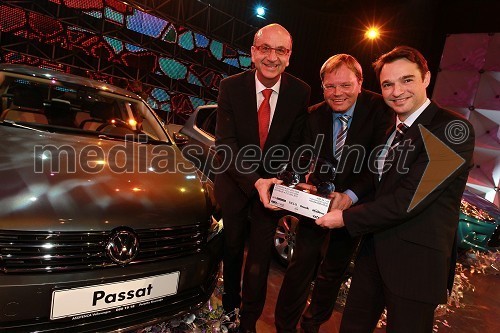 Heinz Slesak, generalni direktor Porsche Slovenija d.o.o., Marko Škriba, vodja znamke Volkswagen v Sloveniji in Danilo Ferjančič, generalni direktor Porsche Slovenija d.o.o.