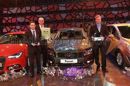 Danilo Ferjančič, generalni direktor Porsche Slovenija d.o.o., Heinz Slesak, generalni direktor Porsche Slovenija d.o.o. in Marko Škriba, vodja znamke Volkswagen v Sloveniji 
