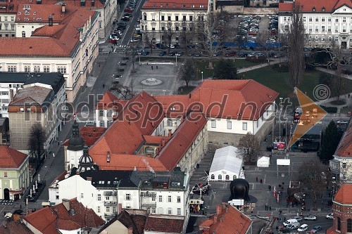 Prva gimnazija, Trg Rudolfa Maistra, Mariborski mestni grad in Trg svobode