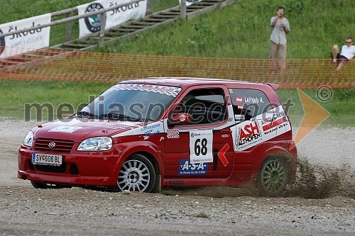 Posadka Heinz Leitgeb in  Guenther Baumgartner (Avstrija) v avtu SUZUKI Ignis Sport