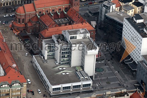 Frančiškanska cerkev Maribor in centrala Nove KBM