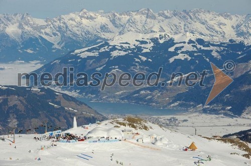 Volvo ICE CAMP na vrhu Alp