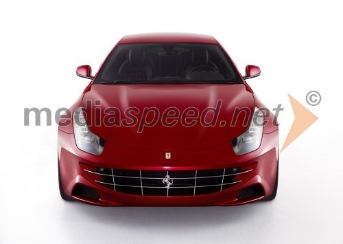 Ferrari FF- štirisedežni superšportnik s pogonom na vsa štiri kolesa