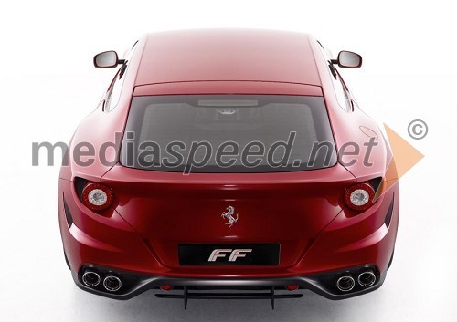 Ferrari FF- štirisedežni superšportnik s pogonom na vsa štiri kolesa