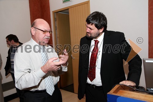 Prof. dr. Drago Vuk in prof. dr. Riko Šafarič, predavatelj na Fakulteti za elektrotehniko, računalništvo in informatiko Univerze v Mariboru