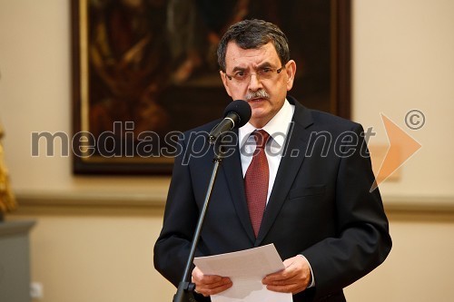 Doc. dr. Adolf Lukanović, strokovni direktor ginekološke klinike UKC Ljubljana