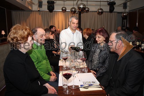 Saša Arsenovič, solastnik Galerije Gosposka in kavarne, restavracije in obiskovalci