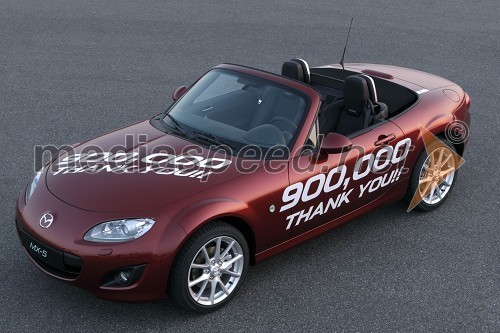 Nov Guinessov rekord za Mazdo MX - 5