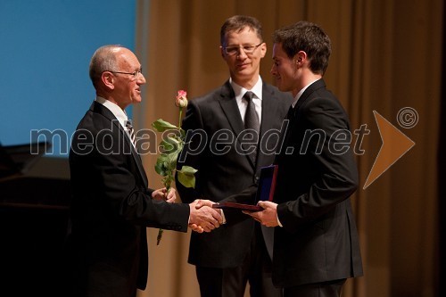 Miro Cerar, nekdanji gimnastičar in predsednik Olimpijske akademije ter ambasador za fair play, dr. Igor Lukšič, minister za šolstvo in šport in Jure Meglič, kajakaš