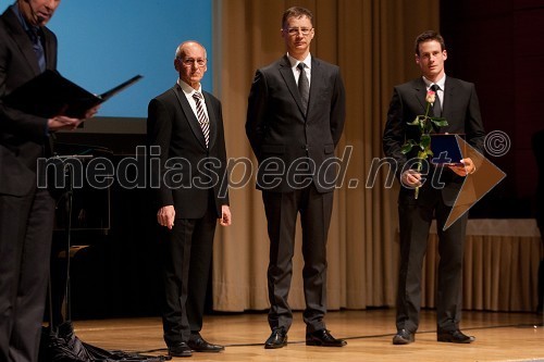 Miro Cerar, nekdanji gimnastičar in predsednik Olimpijske akademije ter ambasador za fair play, dr. Igor Lukšič, minister za šolstvo in šport in Jure Meglič, kajakaš