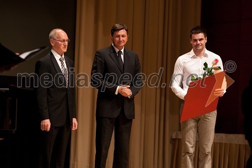 Miro Cerar, nekdanji gimnastičar in predsednik Olimpijske akademije ter ambasador za fair play, Borut Pahor, predsednik vlade Republike Slovenije in Tomi Jagarinec, kondicijski trener Dejana Zavca