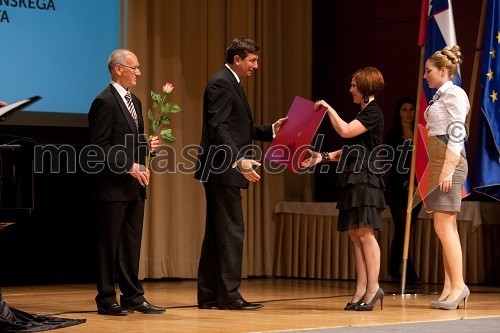 Miro Cerar, nekdanji gimnastičar in predsednik Olimpijske akademije ter ambasador za fair play, Borut Pahor, predsednik vlade Republike Slovenije, Snežana Kolenko, partnerica ROlanda Pušnika in njegova hči