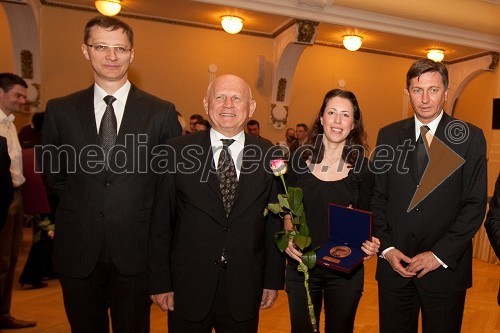 dr. Igor Lukšič, minister za šolstvo, Janez Kocijančič, predsednik Olimpijskega komiteja Slovenije,  Mateja Bogatec, rolarka in Borut Pahor, predsednik vlade Republike Slovenije