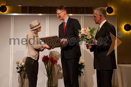 Nika Kljun, plesalka in koreografinja ter slovenska ambasadorja plesa, dr. Igor Lukšič, minister za šolstvo in šport in Drago Šulek, predsednik Plesne zveze Slovenije