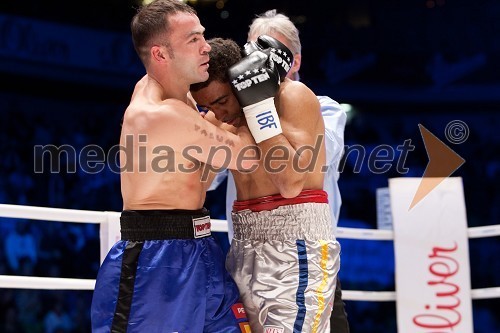 Dejan Zavec, svetovni prvak v velterski kategoriji po verziji IBF in Paul Delgado, ameriški boksar