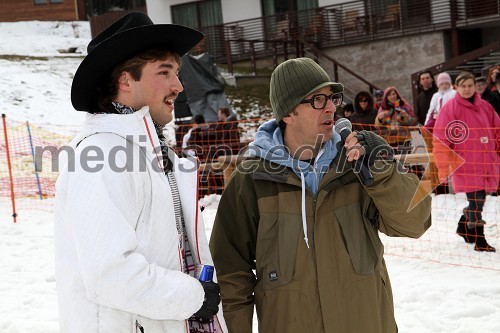 Filip Flisar, smučar prostega sloga ter Aljoša Rebolj, fotograf in povezovalec dogodka